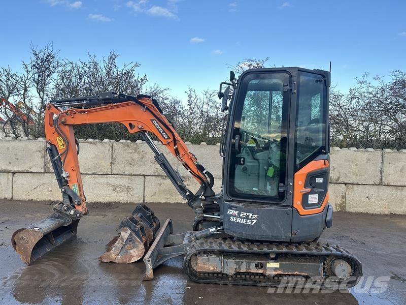 Doosan DX27 Pásové rýpadlá