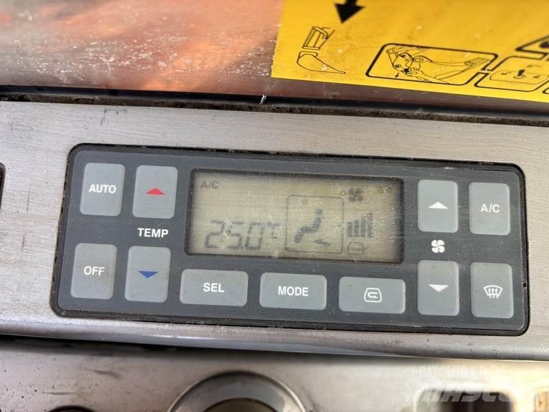 Doosan DX480LC Pásové rýpadlá