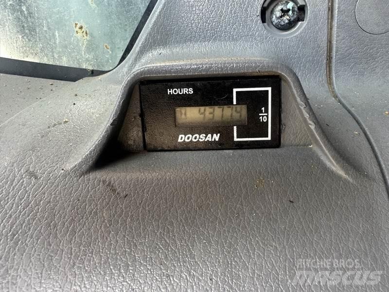 Doosan DX530LC-7 Pásové rýpadlá