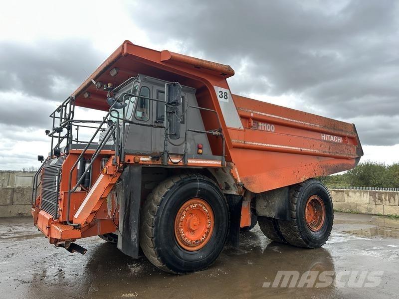 Hitachi EH1100-5 Kĺbové nákladné autá