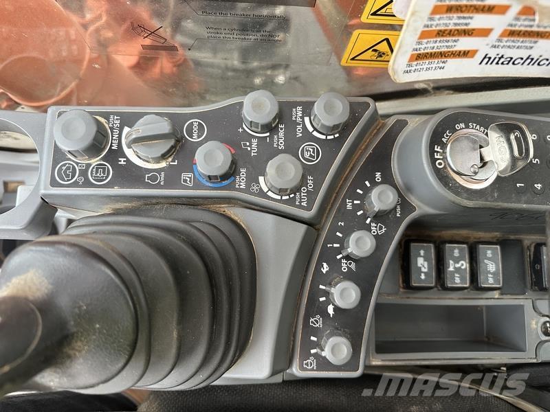 Hitachi ZX130 Pásové rýpadlá