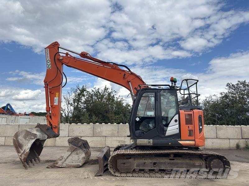 Hitachi ZX135 US-6 Pásové rýpadlá