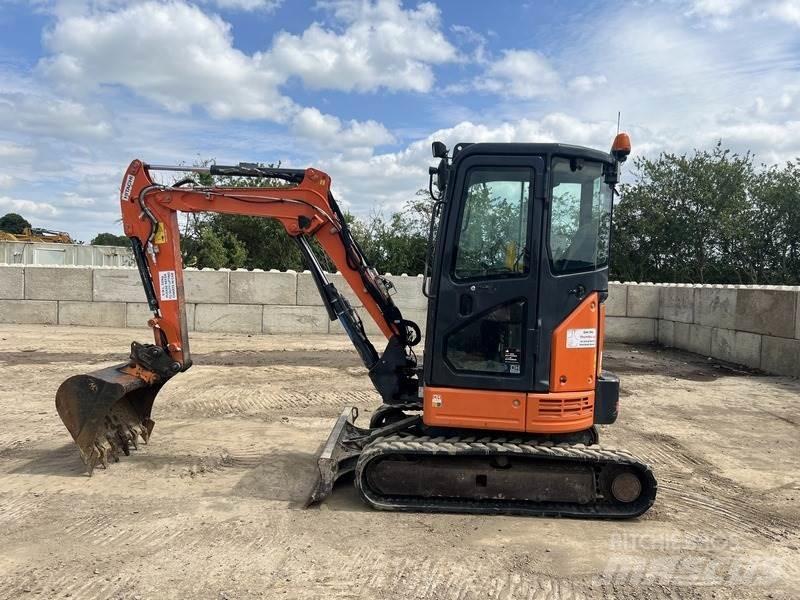 Hitachi ZX26U-5A CR Mini rýpadlá < 7t