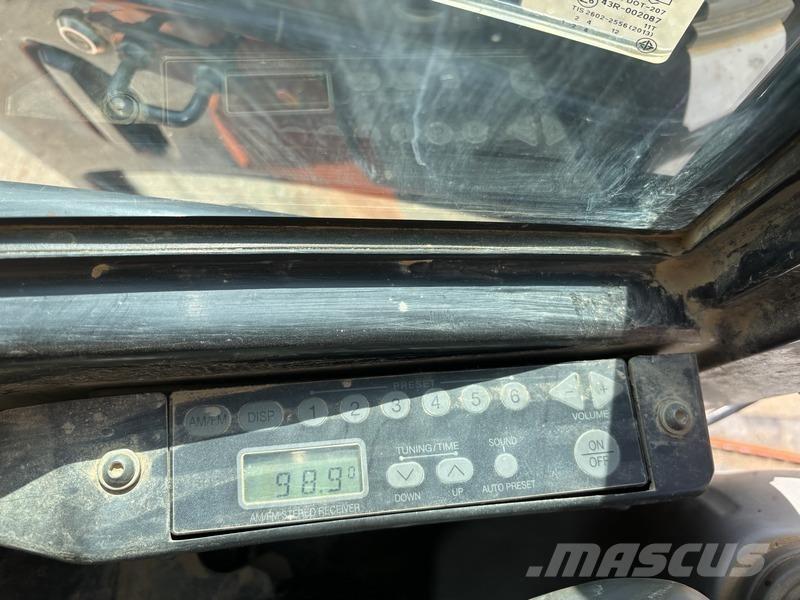 Hitachi ZX65 Midi rýpadlá 7 t - 12 t