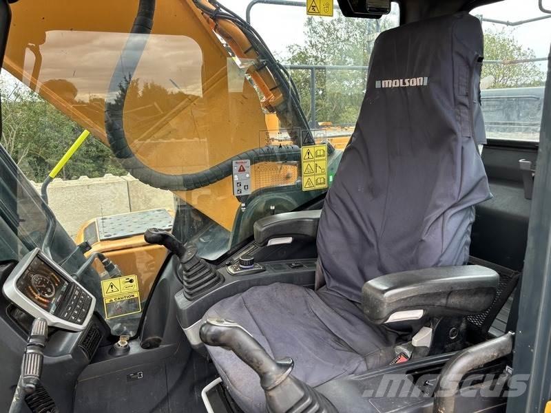Hyundai HX380L Pásové rýpadlá