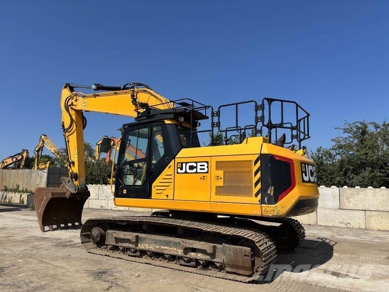 JCB 220X L 4F Pásové rýpadlá