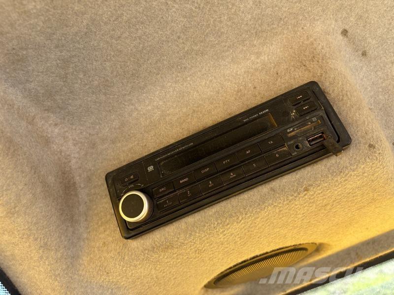 JCB JS240 LC Pásové rýpadlá