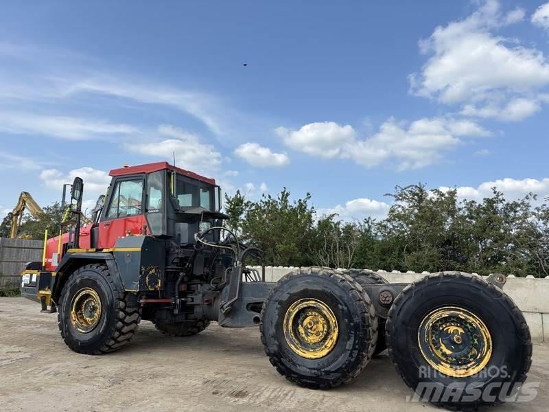 Komatsu HM300-1 Kĺbové nákladné autá