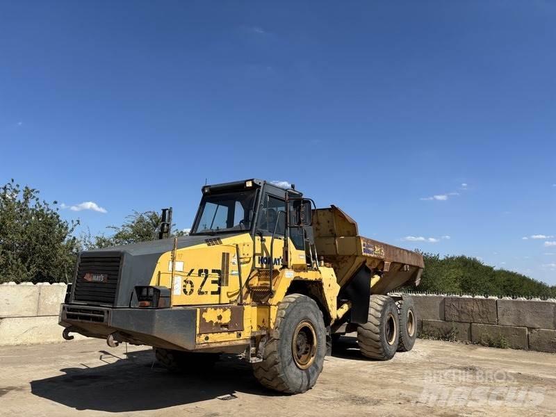 Komatsu HM300-1 Kĺbové nákladné autá