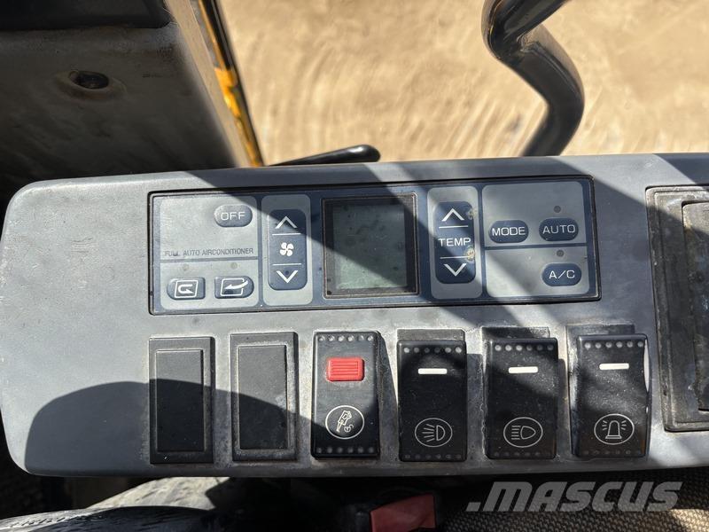 LiuGong CLG928E Pásové rýpadlá