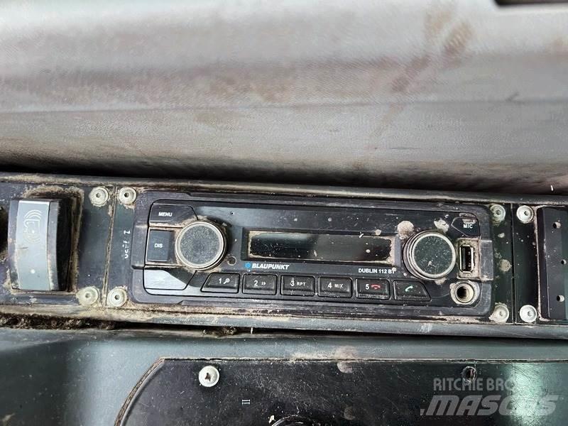 Sennebogen 821E Manipulácia s materiálom - ostatné