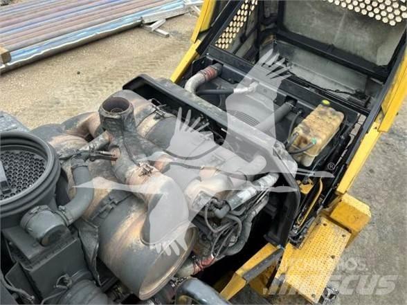 CAT 980M Kolesové nakladače