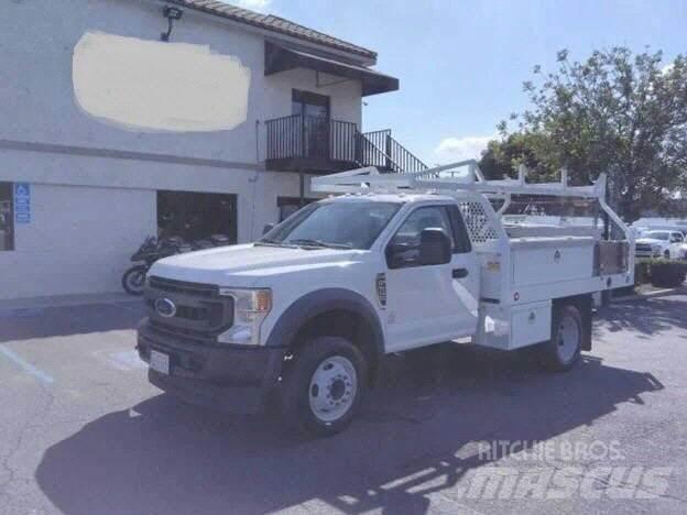 Ford F550 CONTRACTOR Skriňová nadstavba