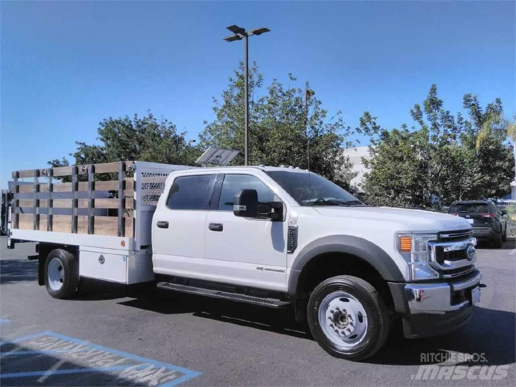 Ford F550 CREW CAB 4 Skriňová nadstavba