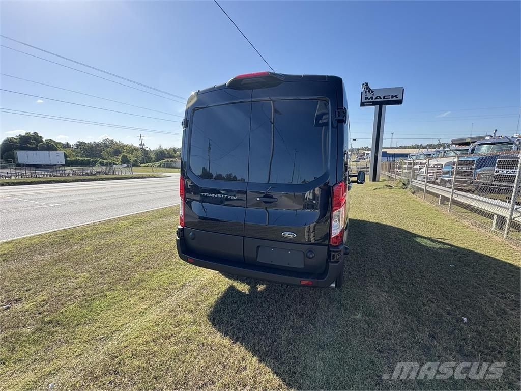 FRD 250 TRANS Skriňová nadstavba