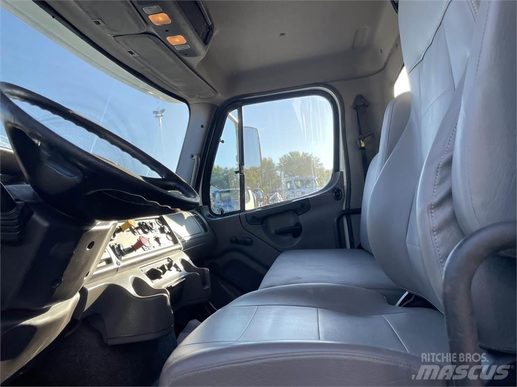 Freightliner 114SD Ďalšie nákladné vozidlá