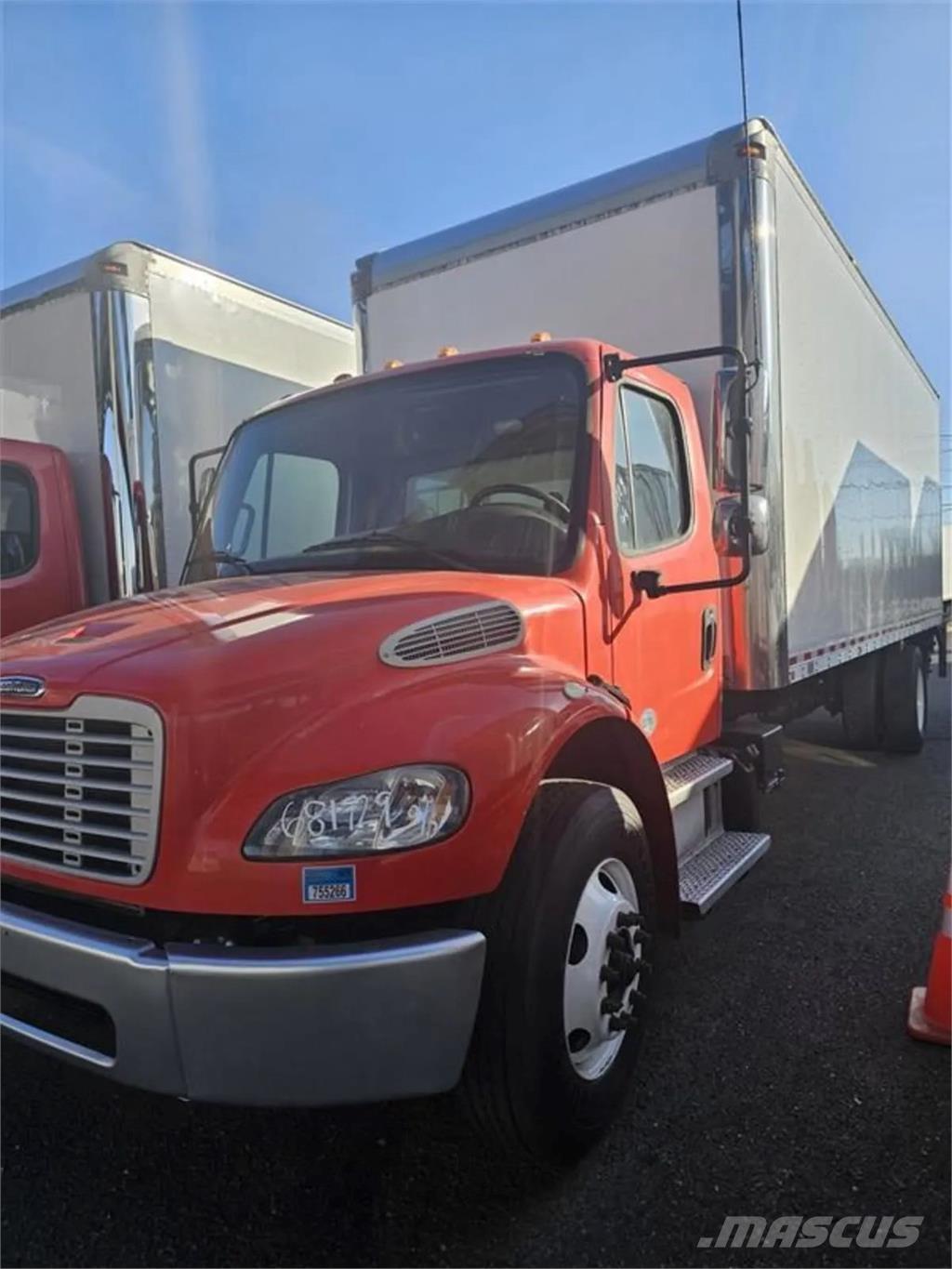 Freightliner M2 Skriňová nadstavba