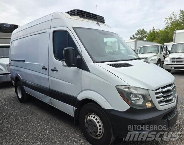 Freightliner sprinter Skriňová nadstavba