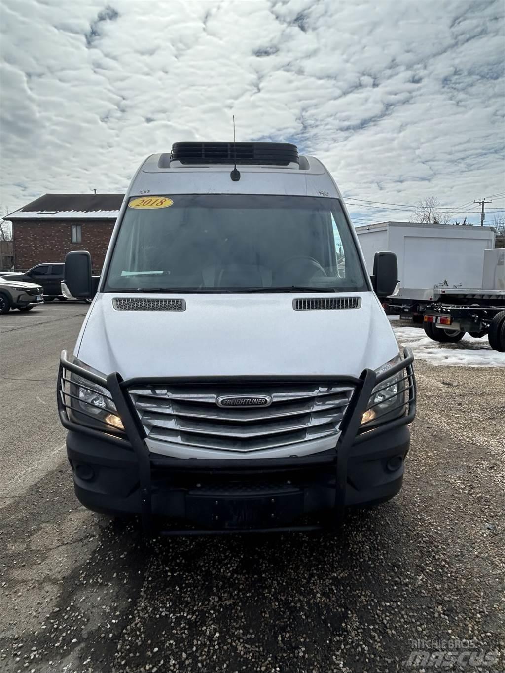 Freightliner sprinter Skriňová nadstavba