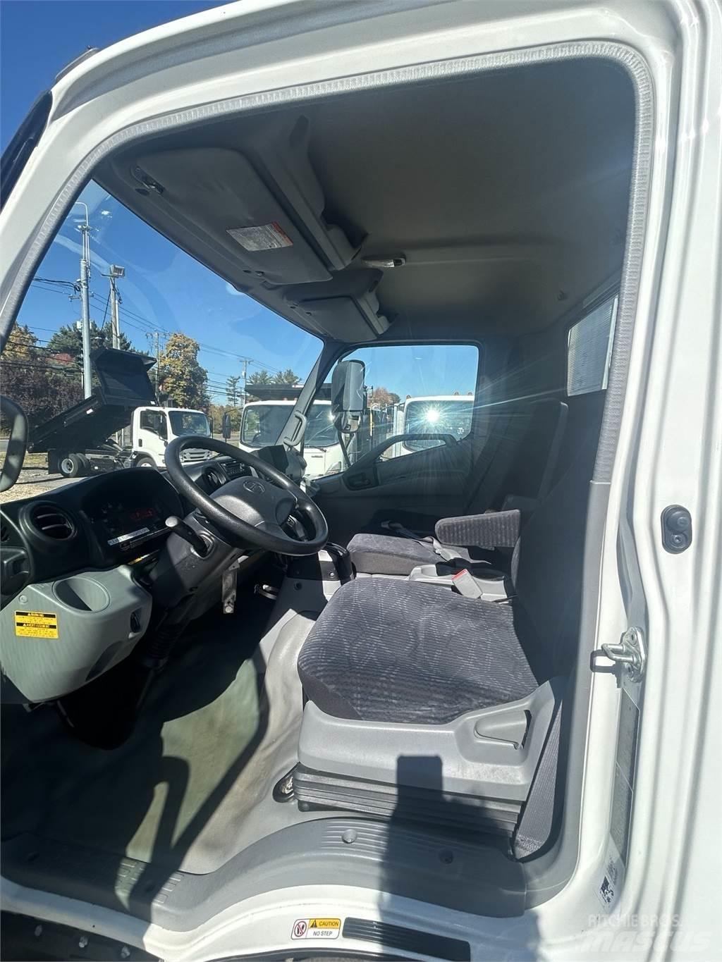 Hino 155 Ďalšie nákladné vozidlá