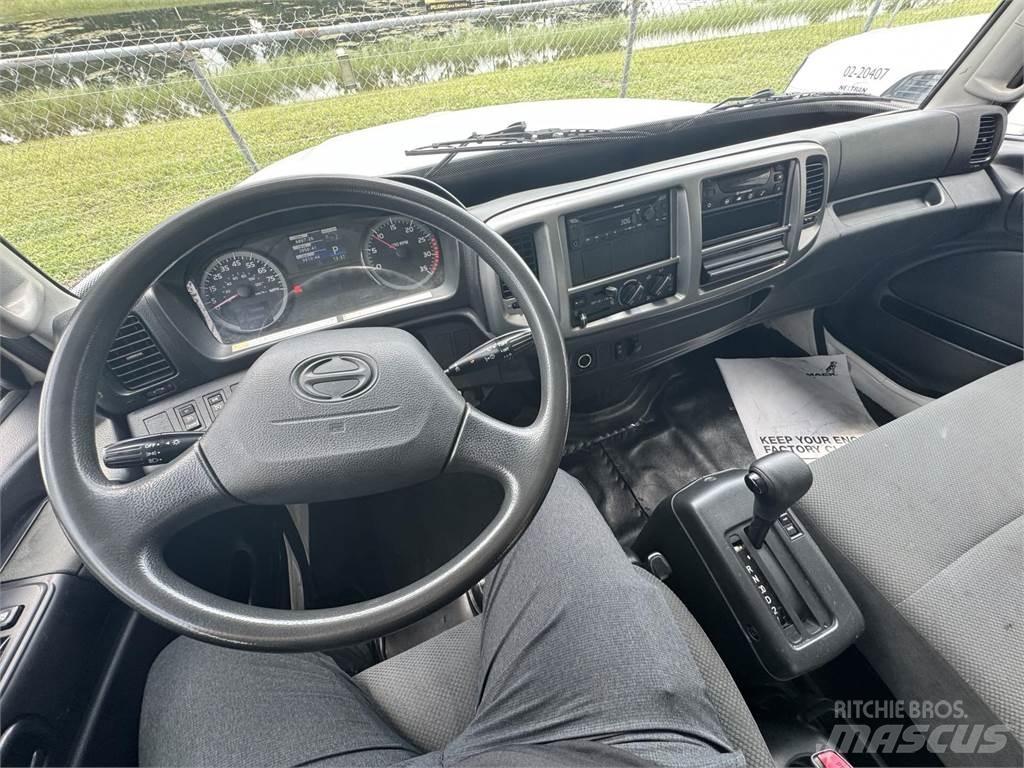 Hino 268 Skriňová nadstavba