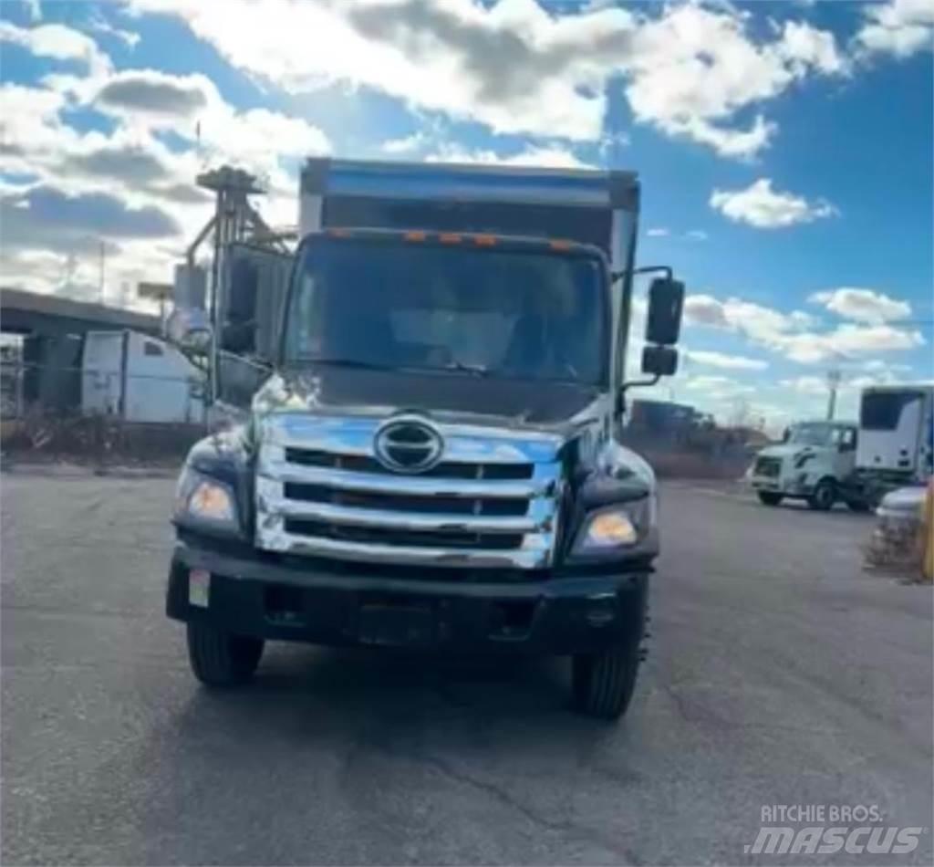 Hino 268A Skriňová nadstavba