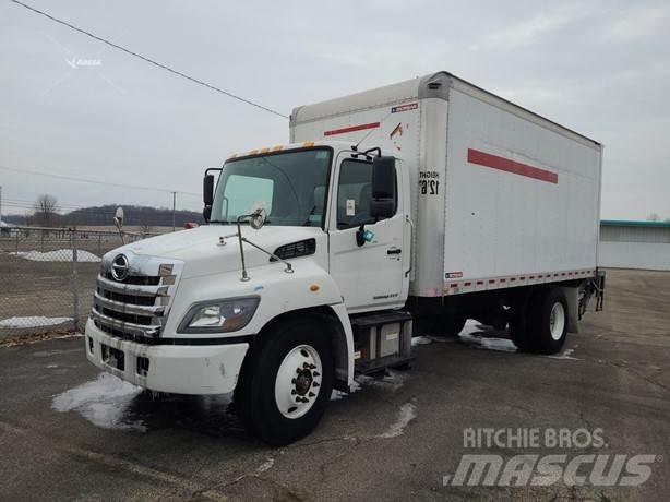 Hino 338 Skriňová nadstavba