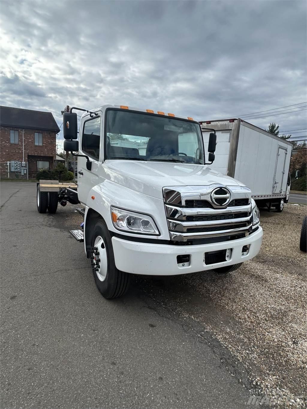 Hino L6 Skriňová nadstavba