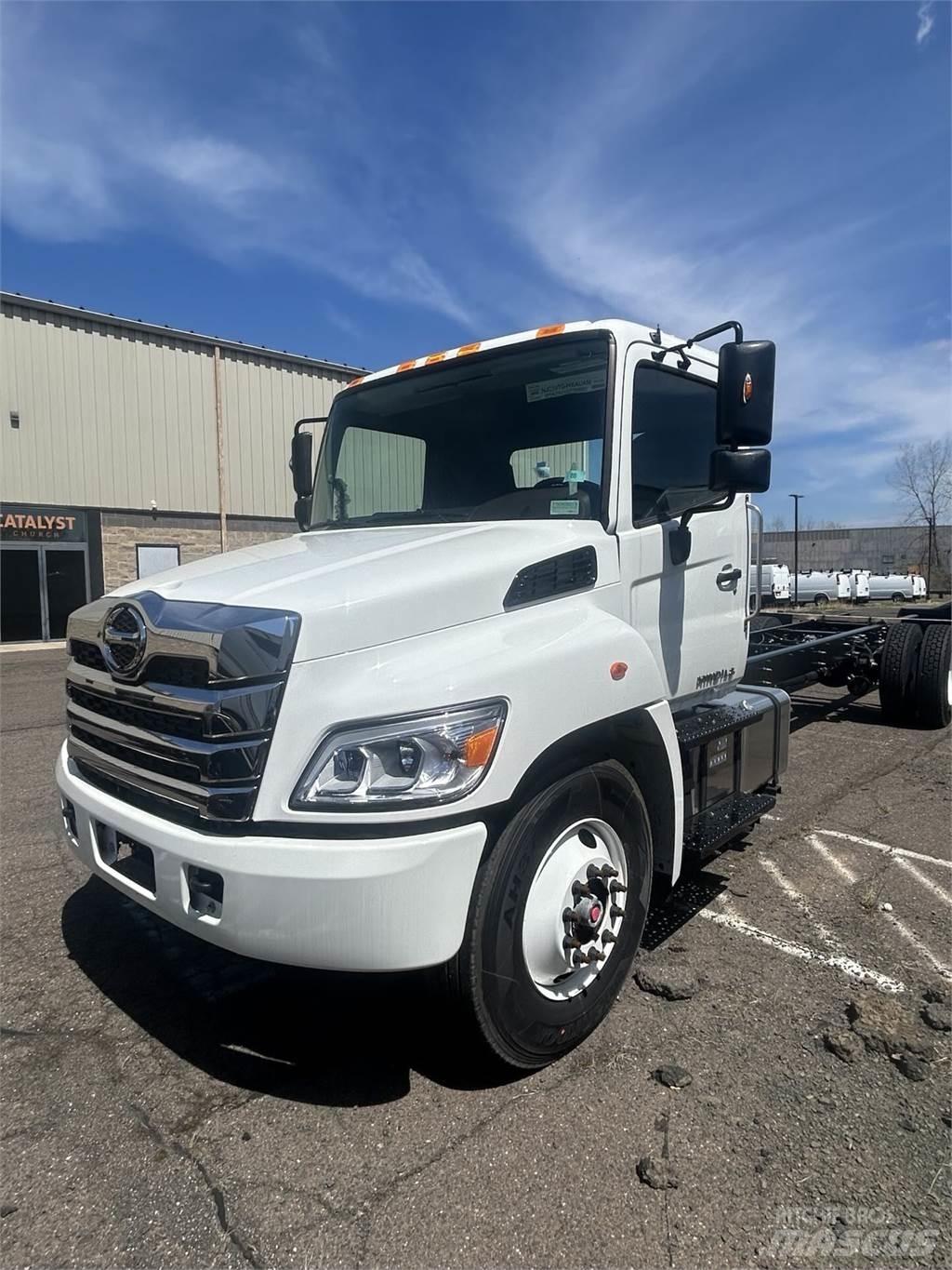 Hino L6 Nákladné vozidlá bez nadstavby