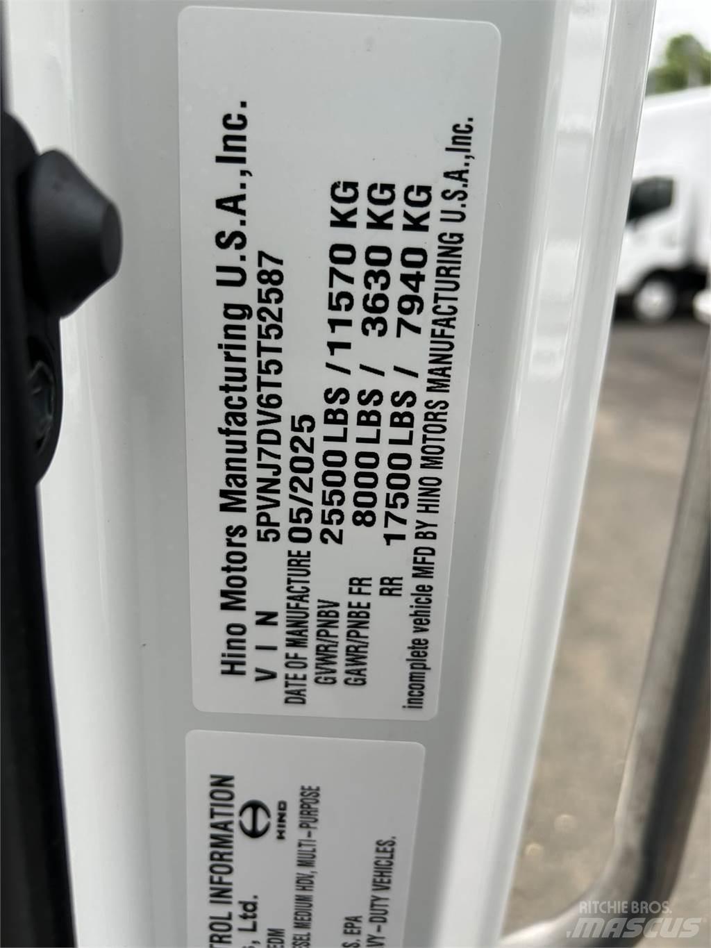 Hino L6 Nákladné vozidlá bez nadstavby