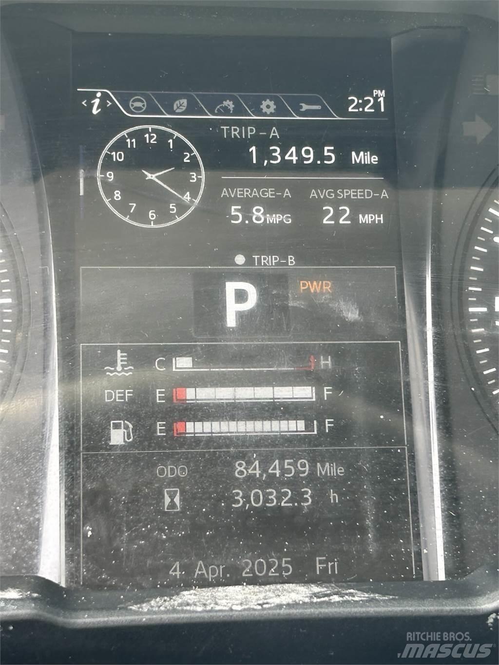 Hino L6 Skriňová nadstavba