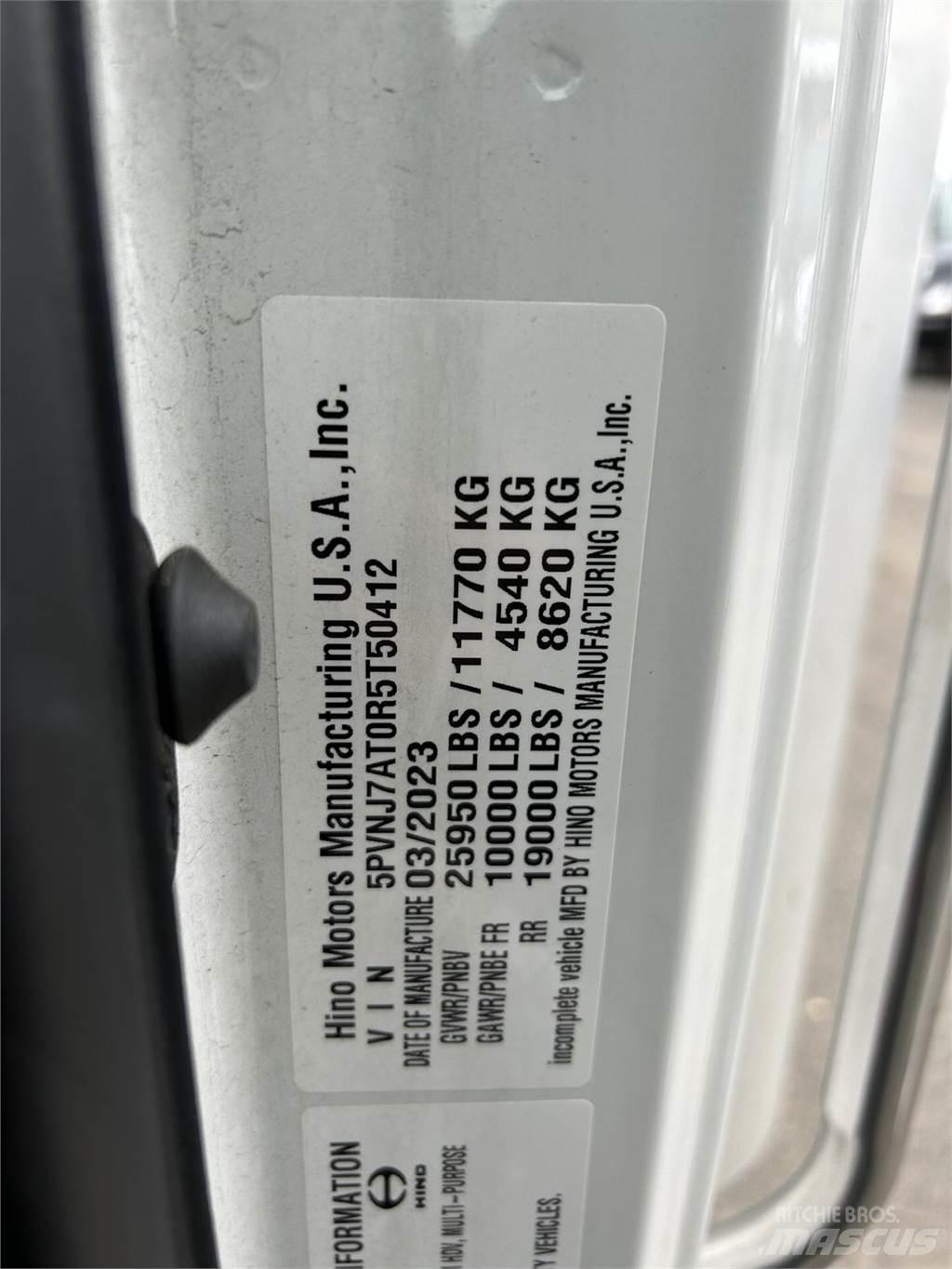 Hino L6 Skriňová nadstavba