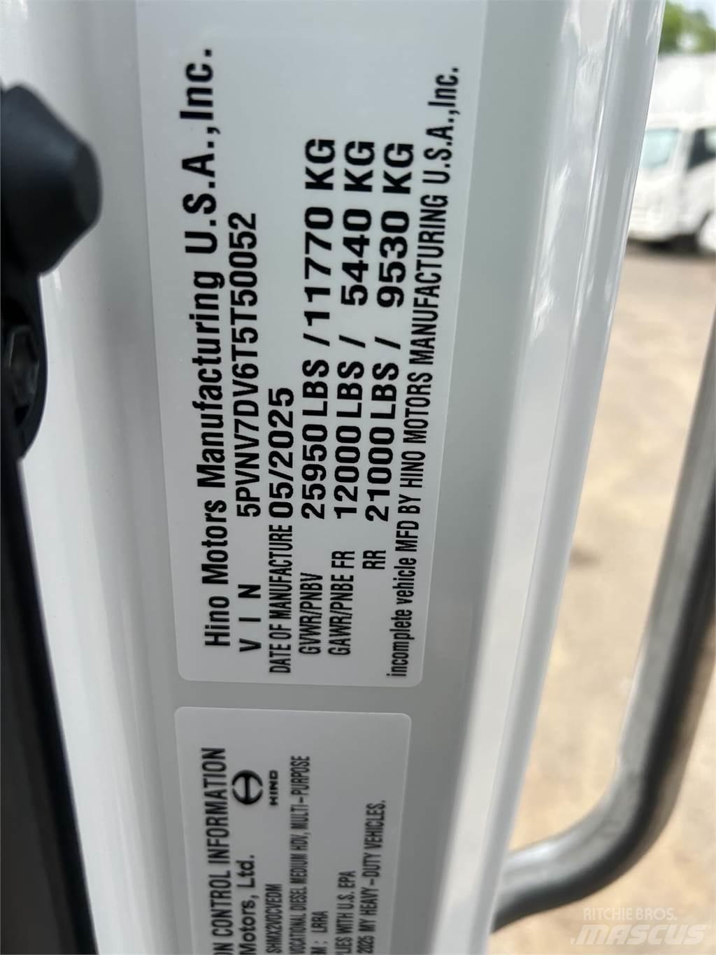 Hino L7 Nákladné vozidlá bez nadstavby