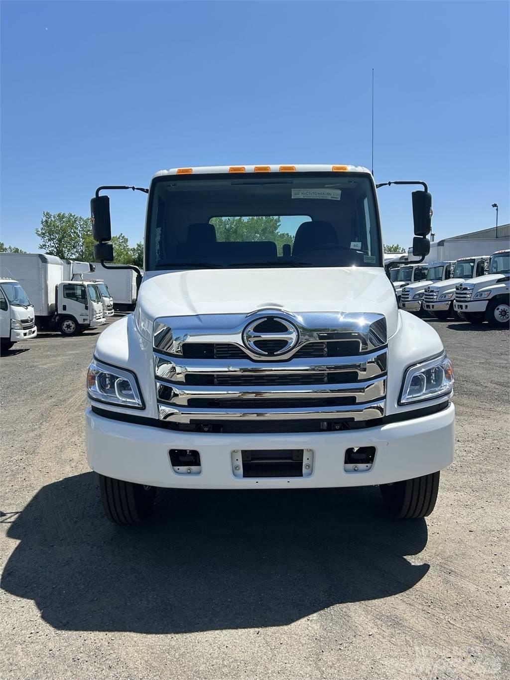 Hino L7 Nákladné vozidlá bez nadstavby