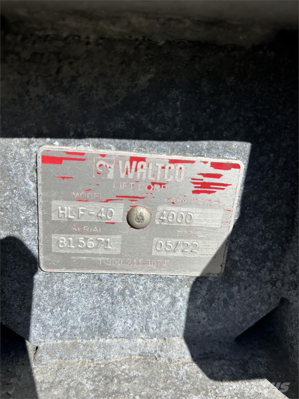 International MV607 Skriňová nadstavba