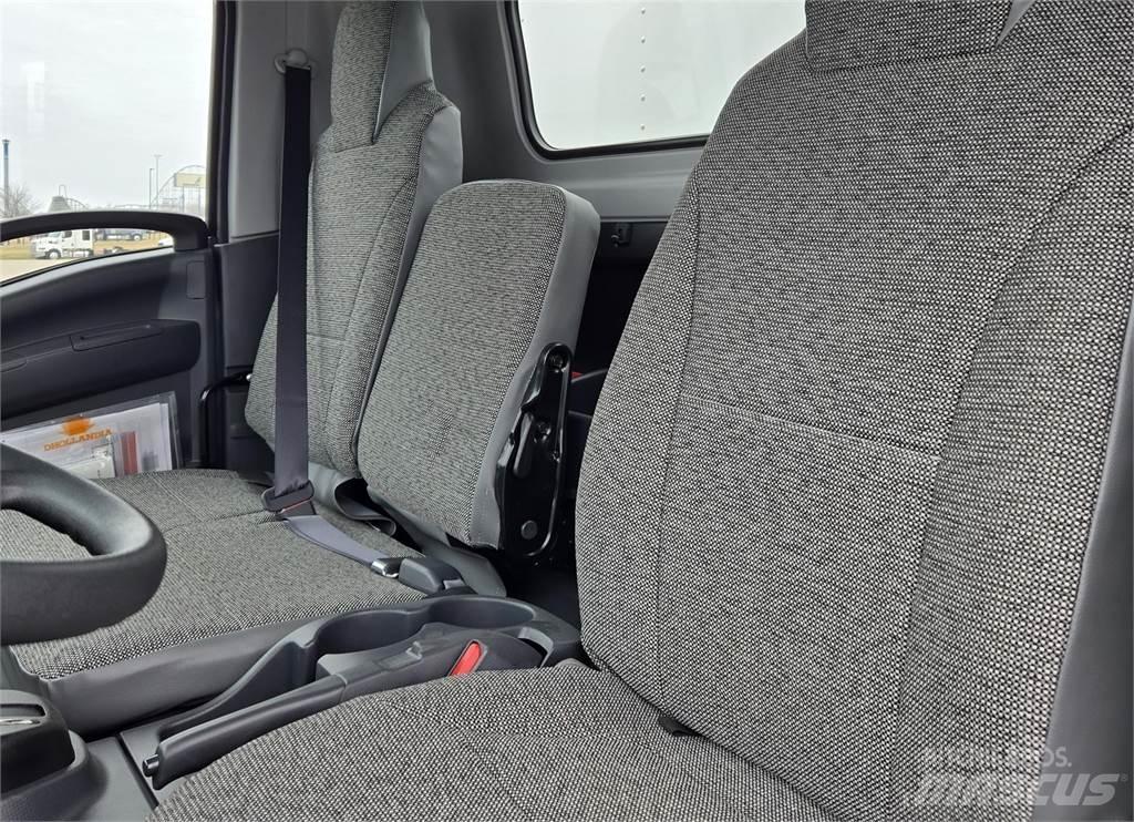 Isuzu NPRHD Skriňová nadstavba