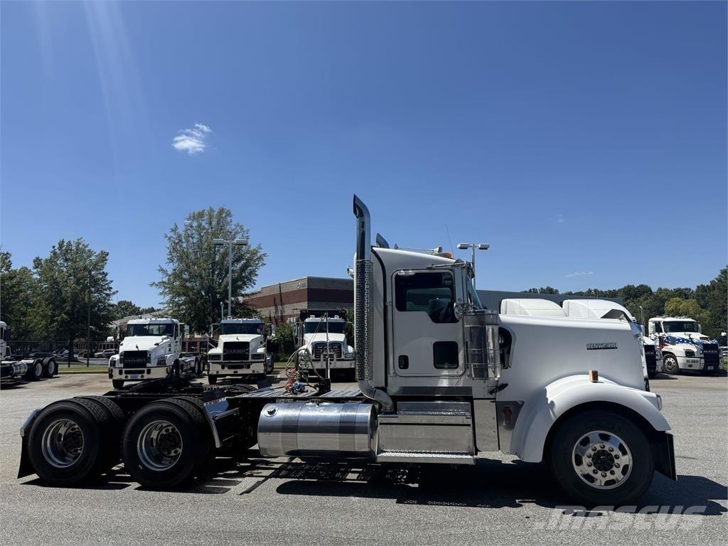 Kenworth W900 Ťahače