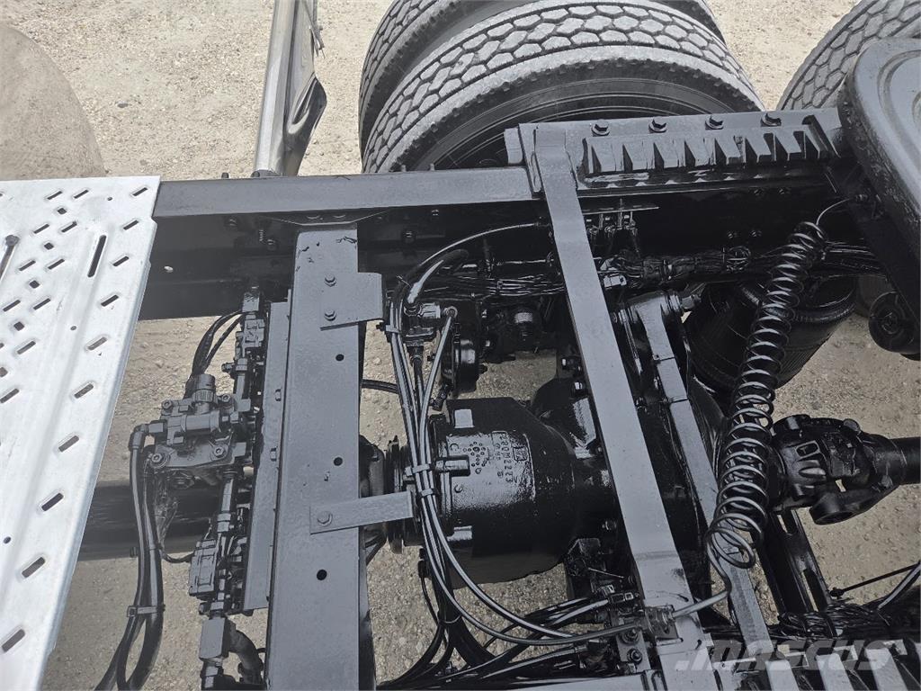 Mack AN64T Ťahače
