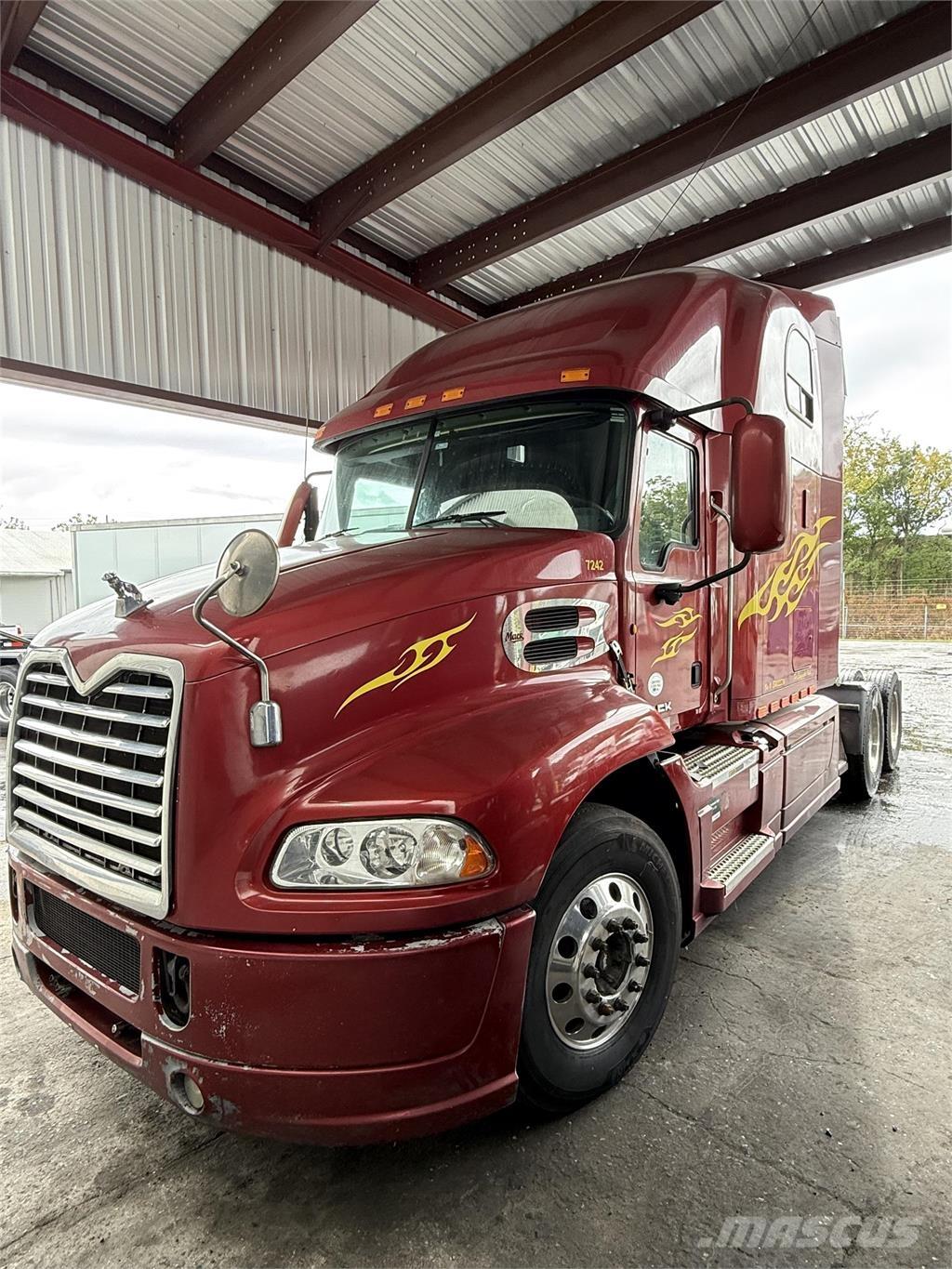 Mack CXU613 Ťahače