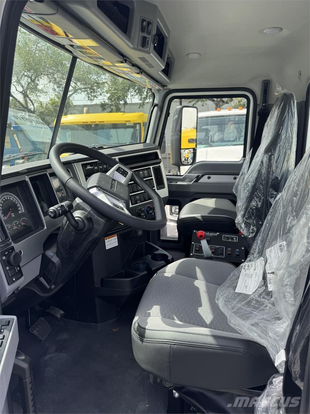 Mack GR64B Domiešavače betónu