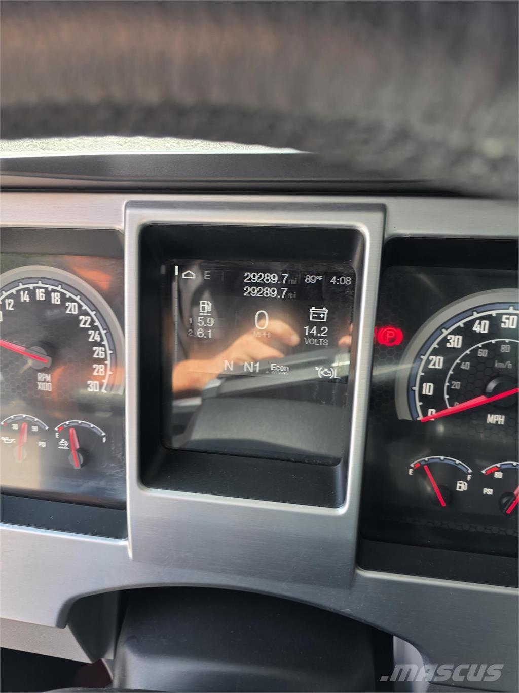 Mack GR64B Sklápače