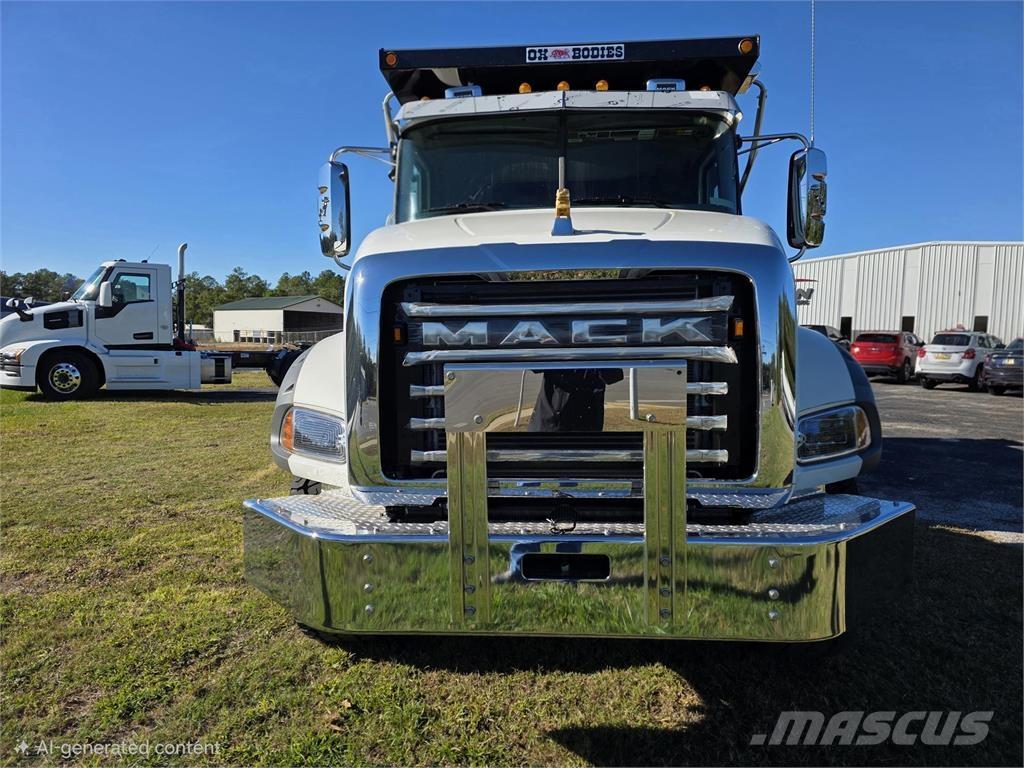 Mack GR64B Sklápače