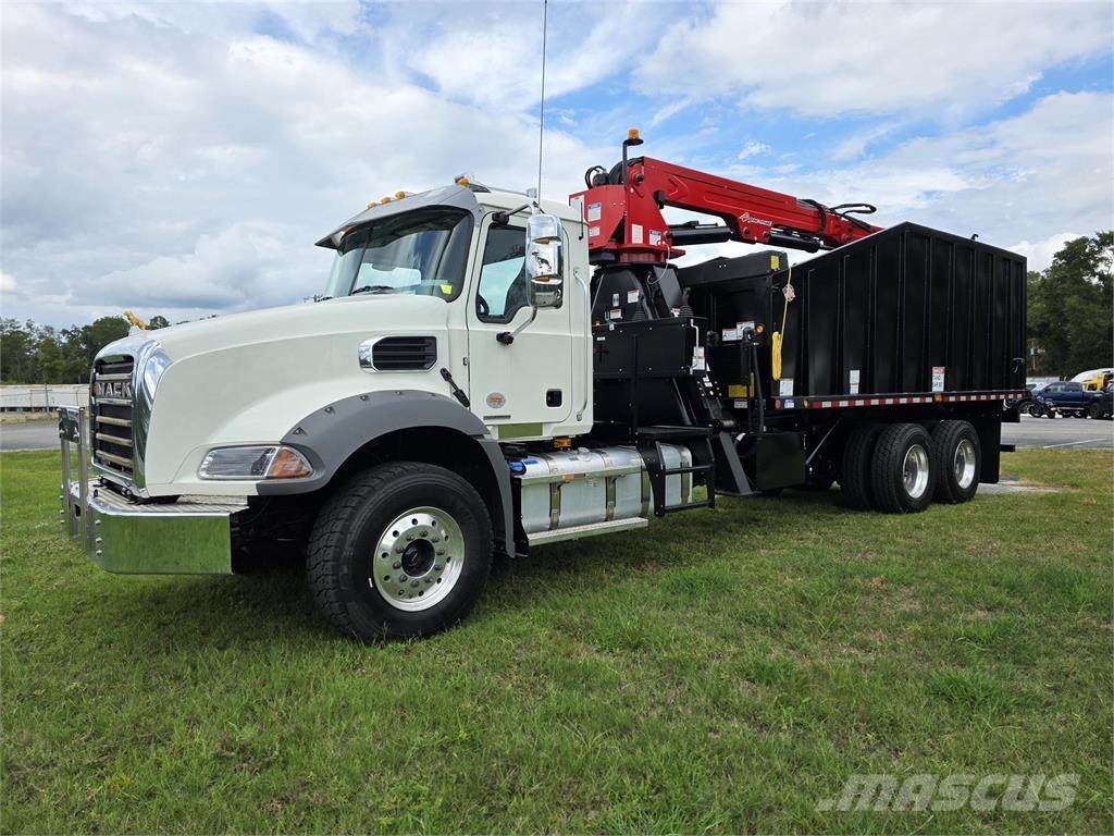 Mack GR64BR Sklápače