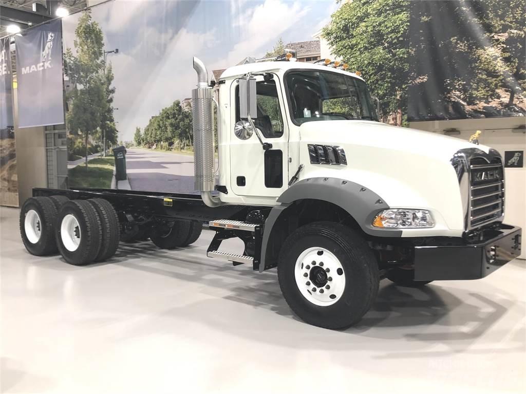 Mack GR64BX Sklápače