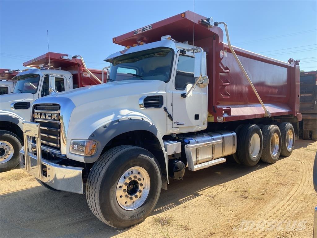 Mack GR64F Sklápače
