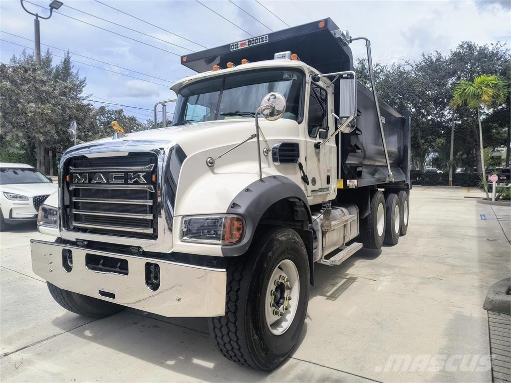 Mack GR64FR Sklápače