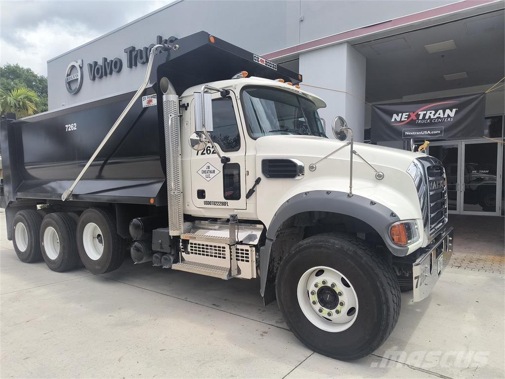Mack GR64FR Sklápače