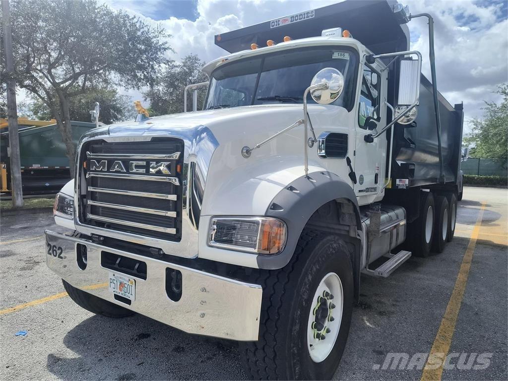 Mack GR64FR Sklápače