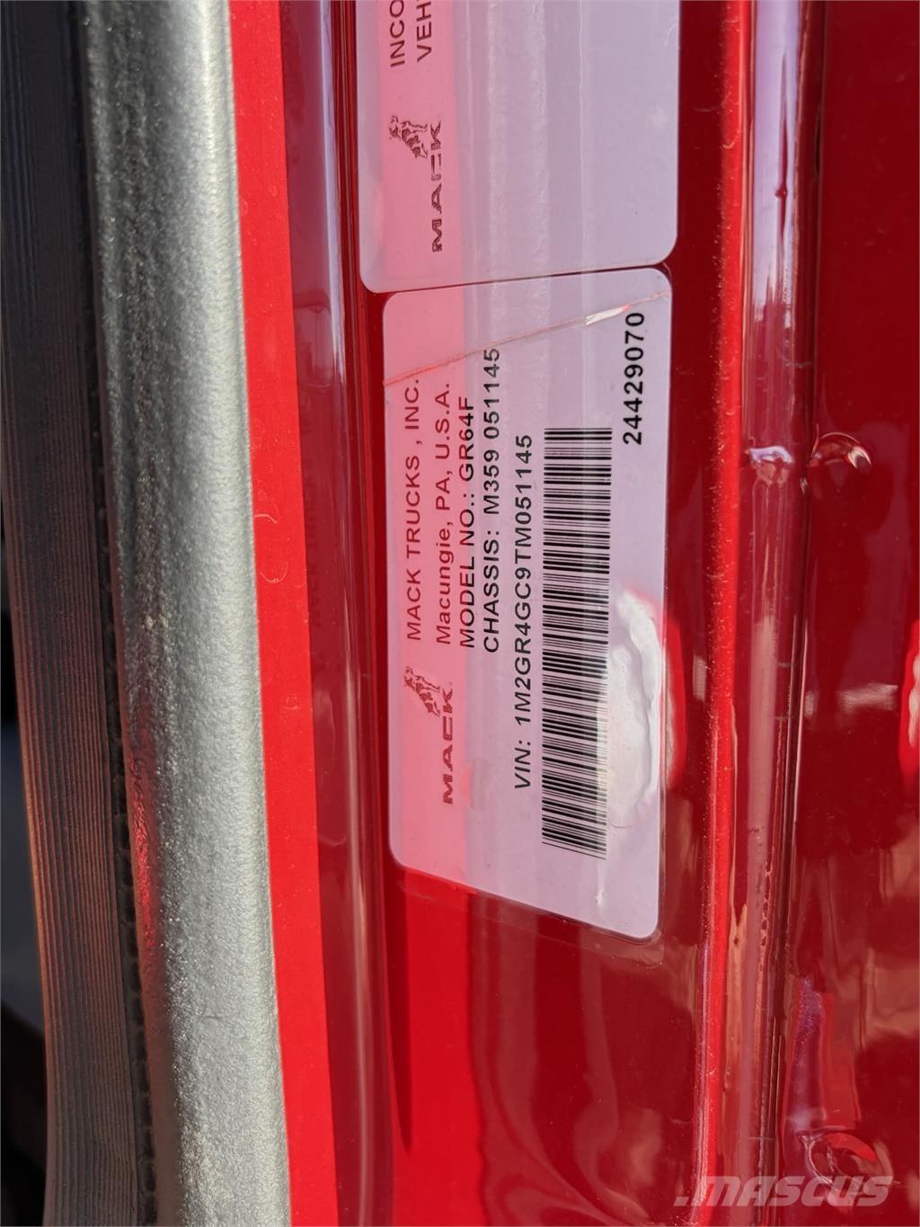 Mack GR64FR Sklápače