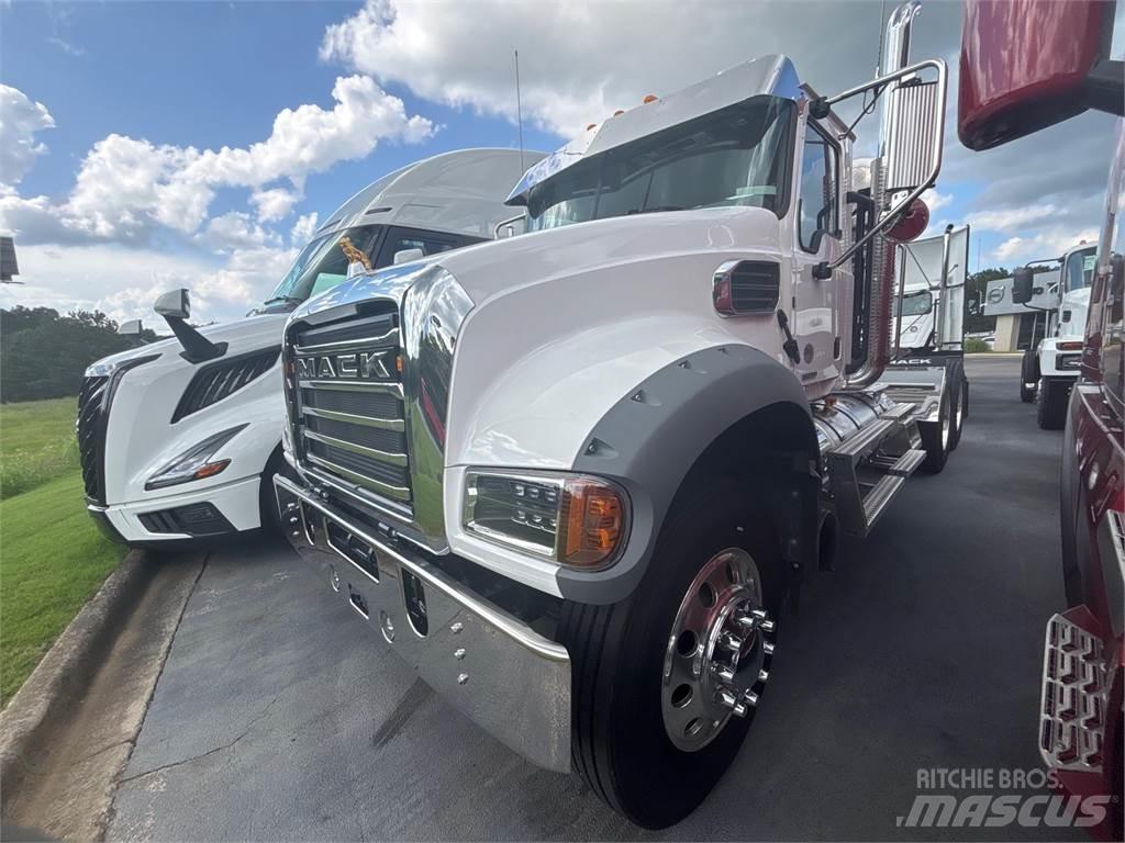 Mack GR64FT Ťahače